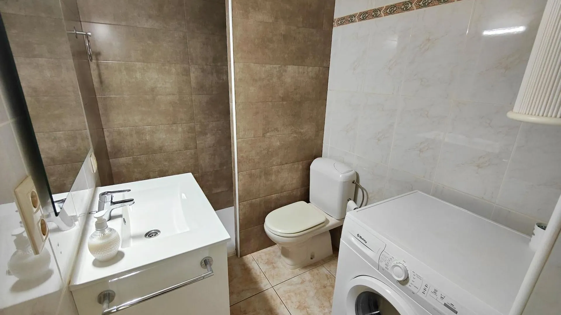 Apartment Global Immo 1039 Estudio 42 Roses